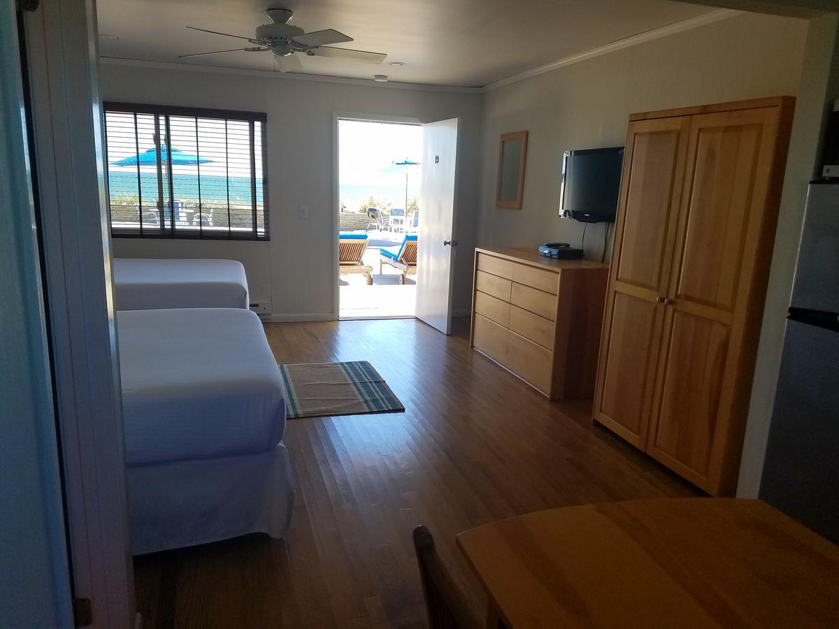 White Sands Motel Амагансетт Экстерьер фото
